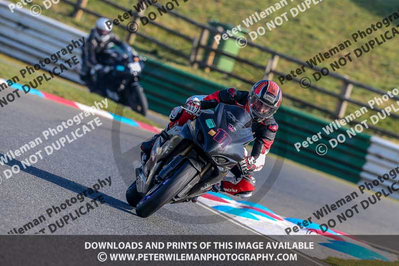 PJM Wedding Photography;enduro digital images;event digital images;eventdigitalimages;mallory park;mallory park photographs;mallory park trackday;mallory park trackday photographs;no limits trackdays;peter wileman photography;racing digital images;trackday digital images;trackday photos